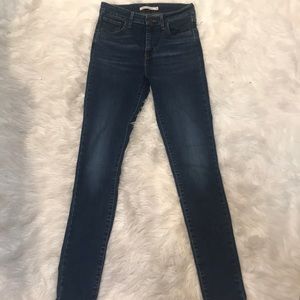Levi’s 721 High rise skinny jeans